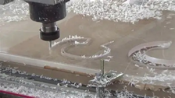 ¿Qué debes saber sobre el mecanizado CNC de acrílico para obtener piezas perfectas?