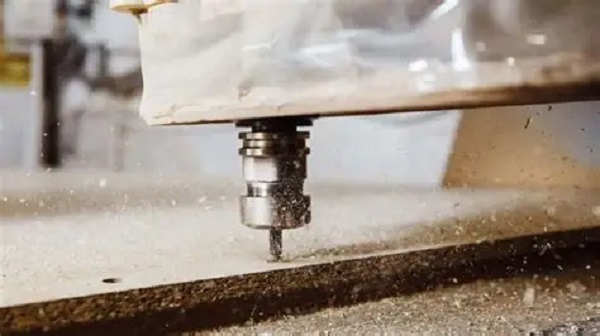 ¿Qué es el Enrutado CNC? Guía Completa: Definición, Tipos, Aplicaciones y Herramientas