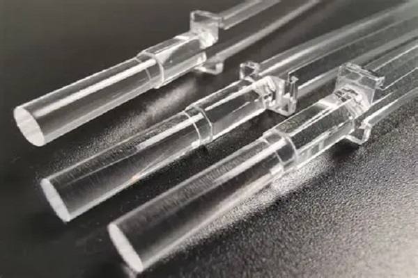 Cómo fabricar piezas transparentes y translúcidas: Guía completa para diseñadores