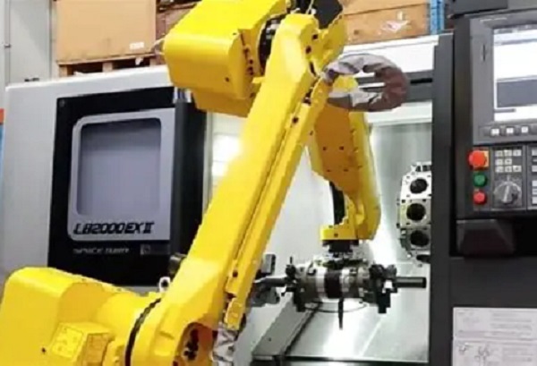 ¿Cómo está revolucionando la robótica el mecanizado CNC?