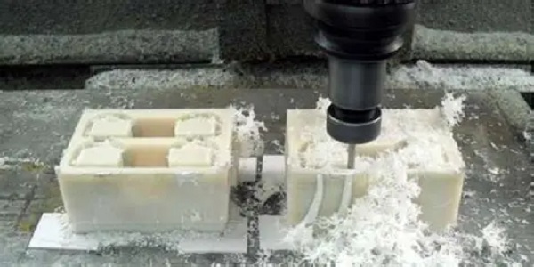 ¿Mecanizar ABS? Ventajas y claves del CNC en este plástico versátil