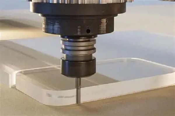 ¿Qué es el mecanizado CNC de acrílico (PMMA)? Aplicaciones y claves